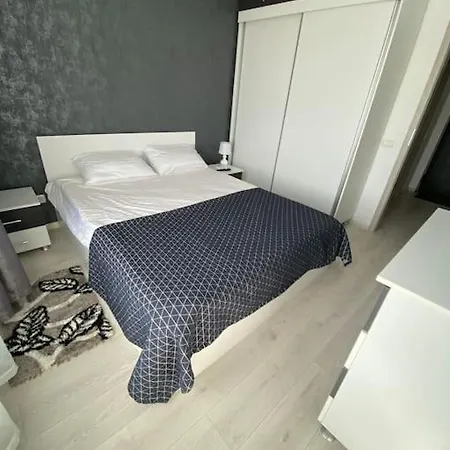 Happy Apartment 1 Rosu Exterior photo